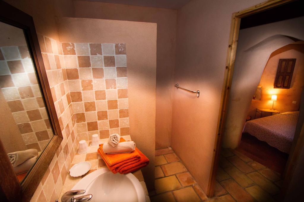 La Colombiere Du Chateau サン・ローラン・デュ・ヴェルドン 部屋 写真